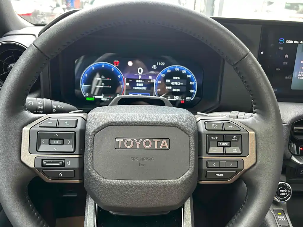 Toyota Prado 2025 — фото 10