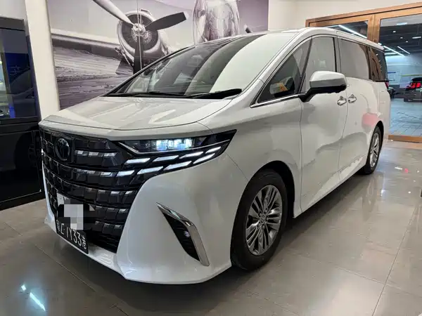 Toyota Alphard 2025