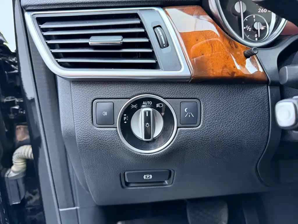 Mercedes-Benz M-Class 2015 — фото 14