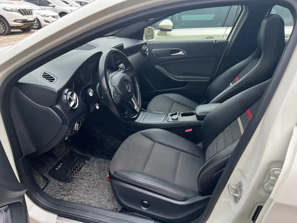 Mercedes-Benz A-Class 2013