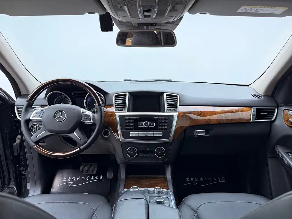 Mercedes-Benz M-Class 2015 — фото 17