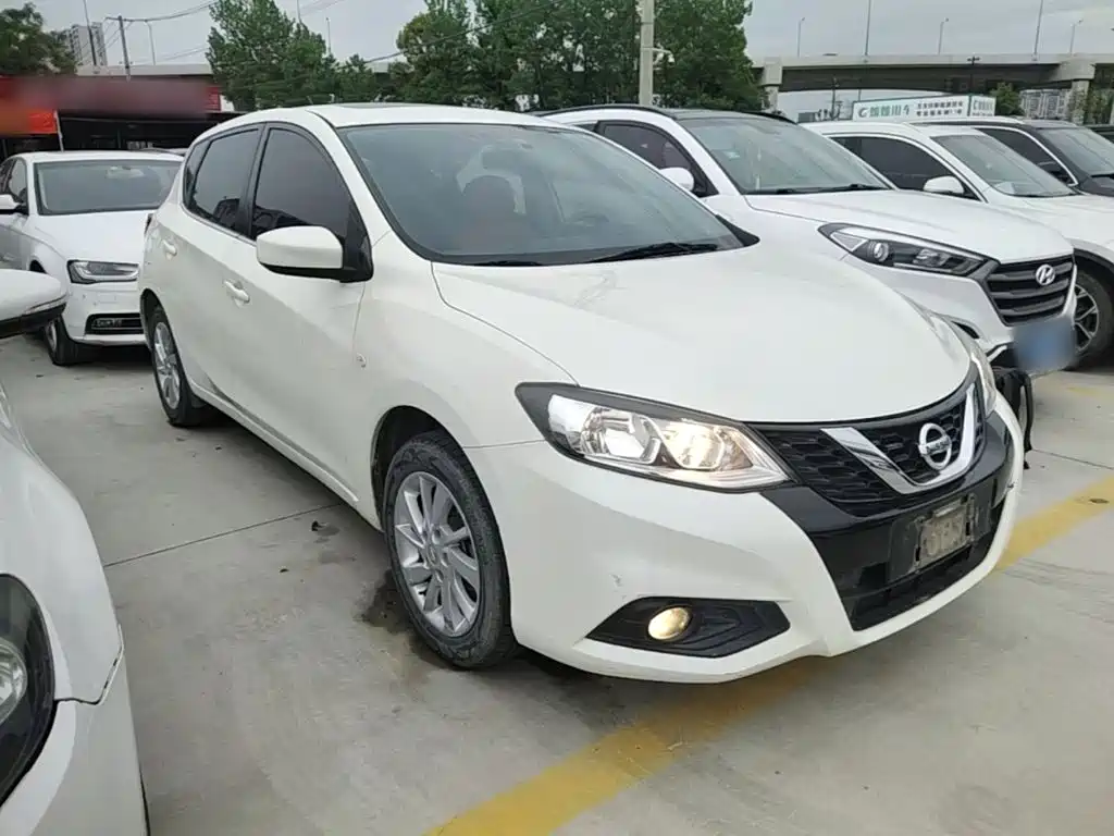 Nissan Tiida 2020