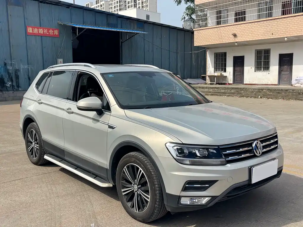 Volkswagen Tiguan L 2020 — фото 3