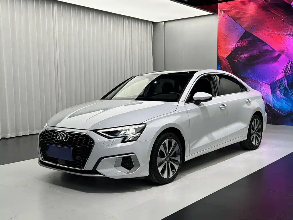 Audi A3 2021 — фото 1