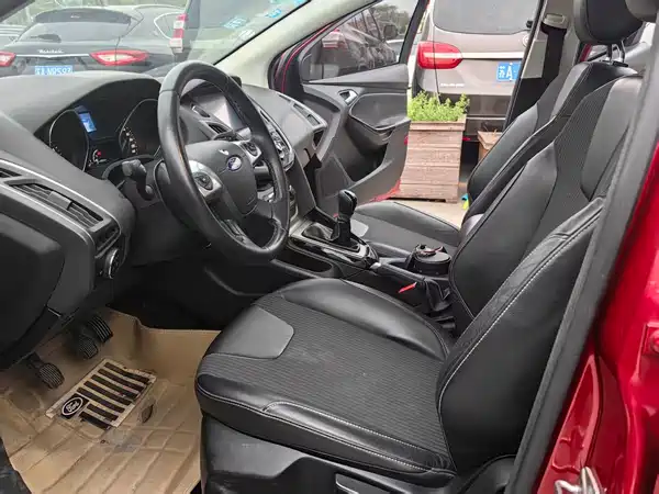 Ford Focus 2012