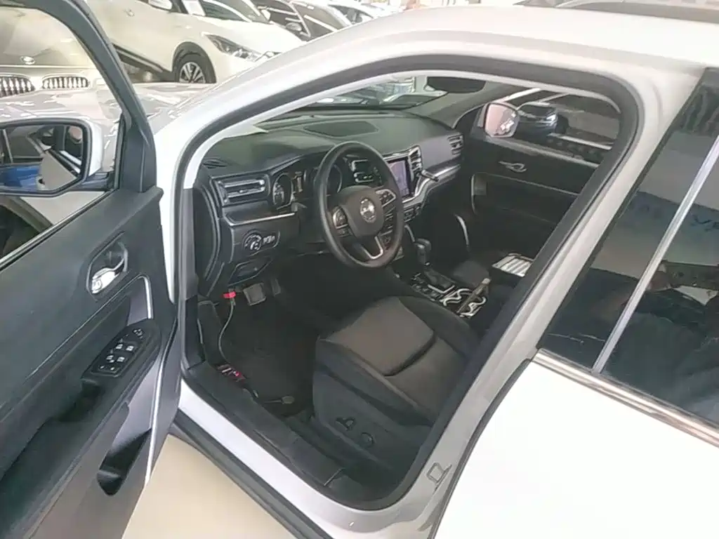 Jeep Grand Commander 2019 — фото 16