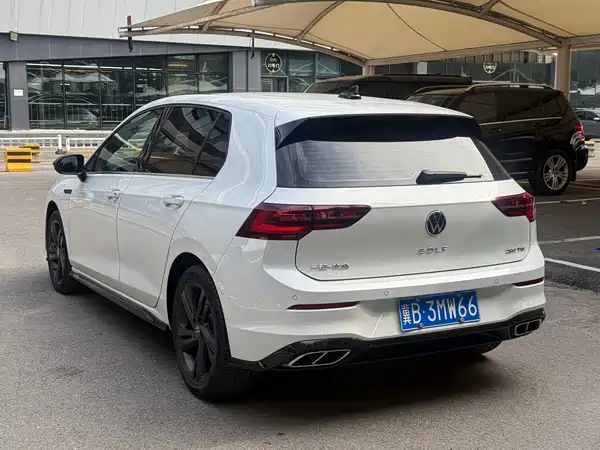 Volkswagen Golf 2022