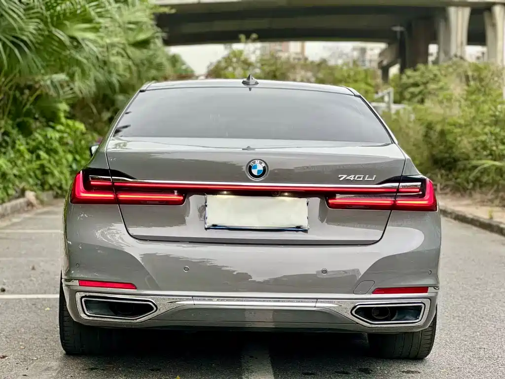 BMW 7 Series 2020 — фото 12