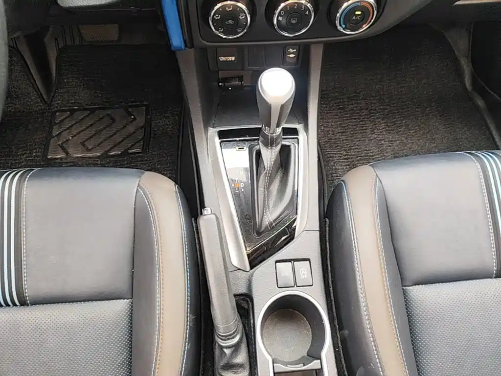 Toyota Levin 2018 — фото 12