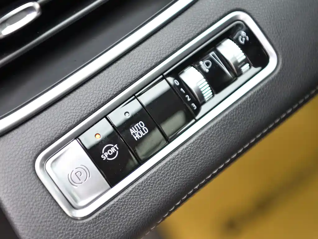 Buick LaCrosse 2023 — фото 11