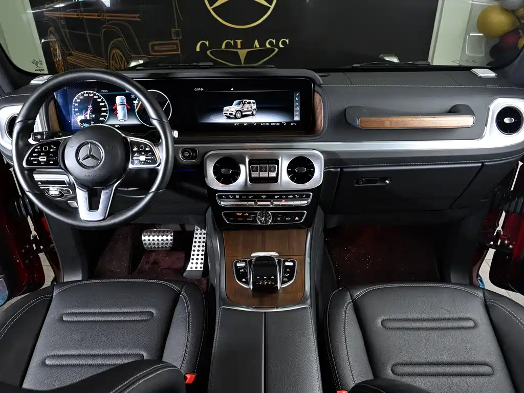 Mercedes-Benz G-Class 2024 — фото 14