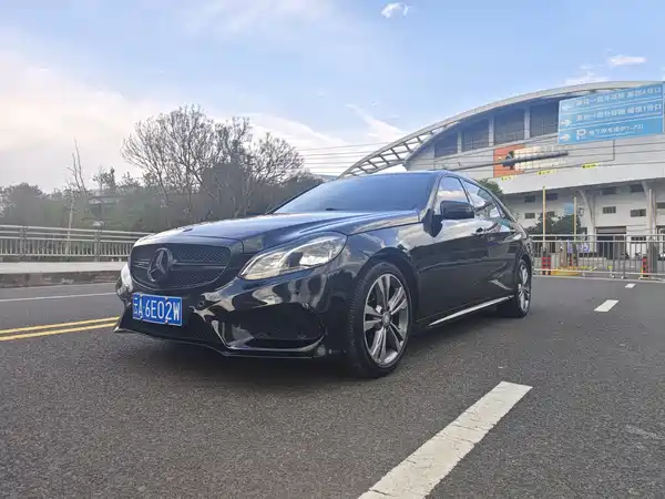 Mercedes-Benz E-Class 2015