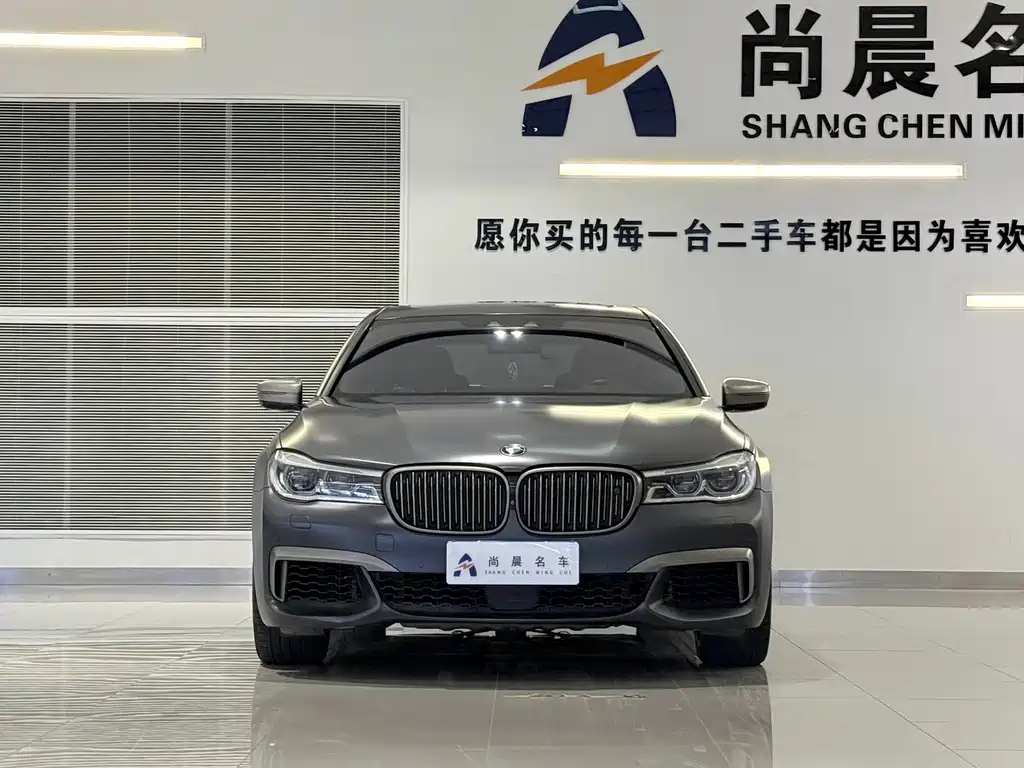 BMW 7 Series 2017 — фото 2