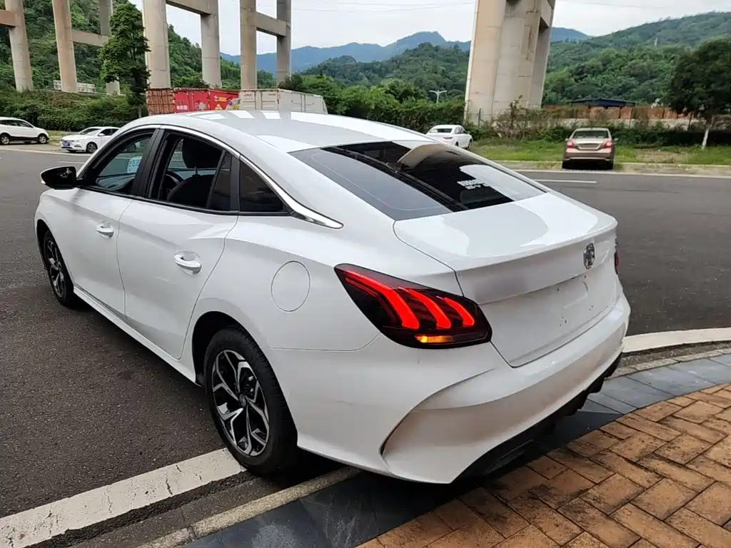 MG 5 2023