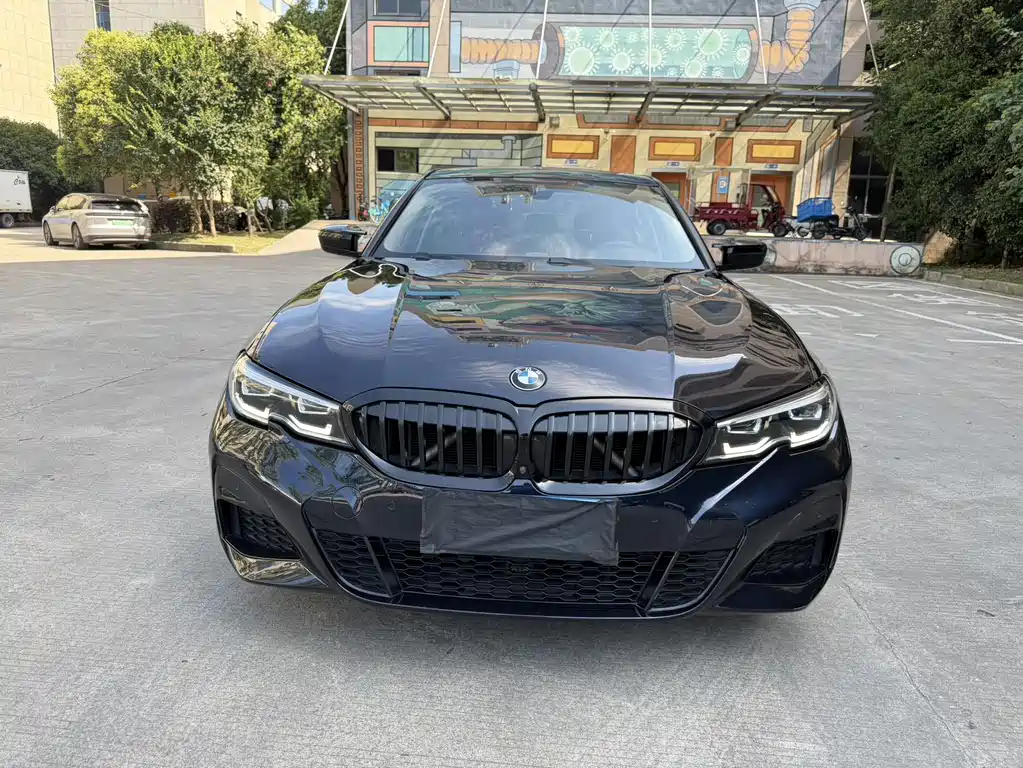 BMW 3 Series 2021
