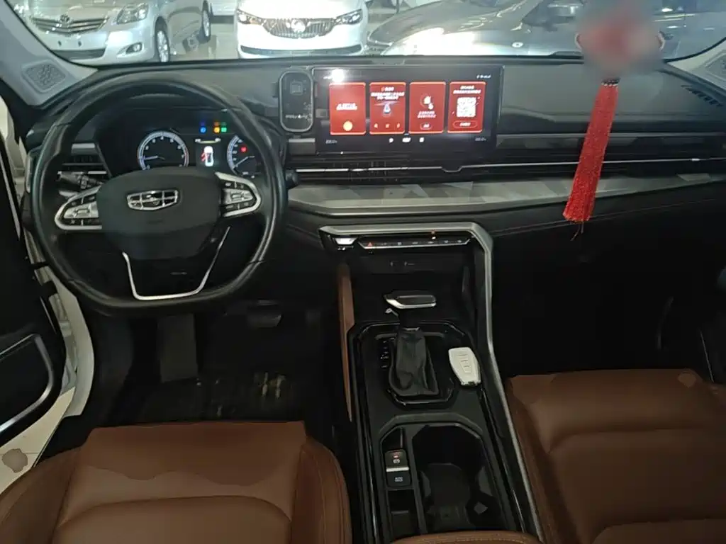 Geely Vision X6 2022 — фото 10