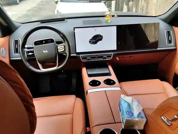 Li Auto L8 2024