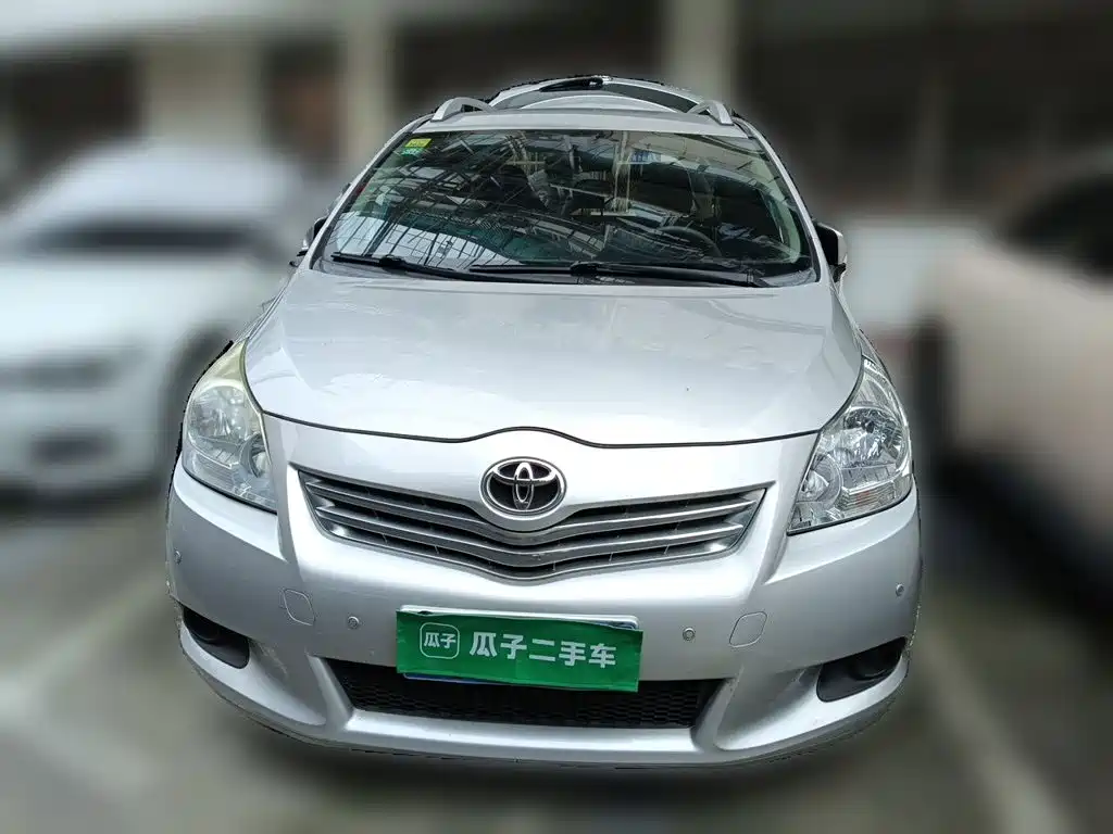 Toyota Verso 2015 — фото 24