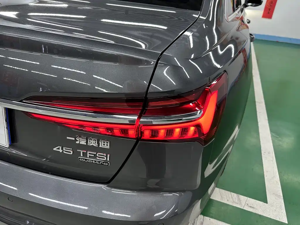 Audi A6L 2021 — фото 28