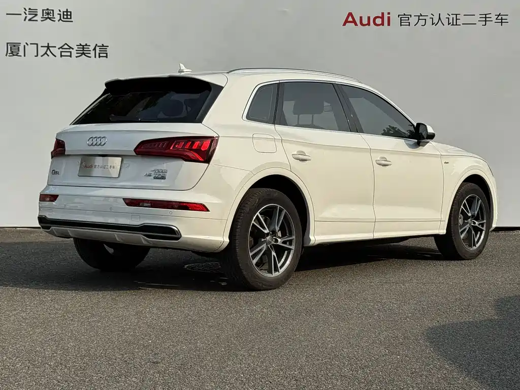 Audi Q5L 2019 — фото 5
