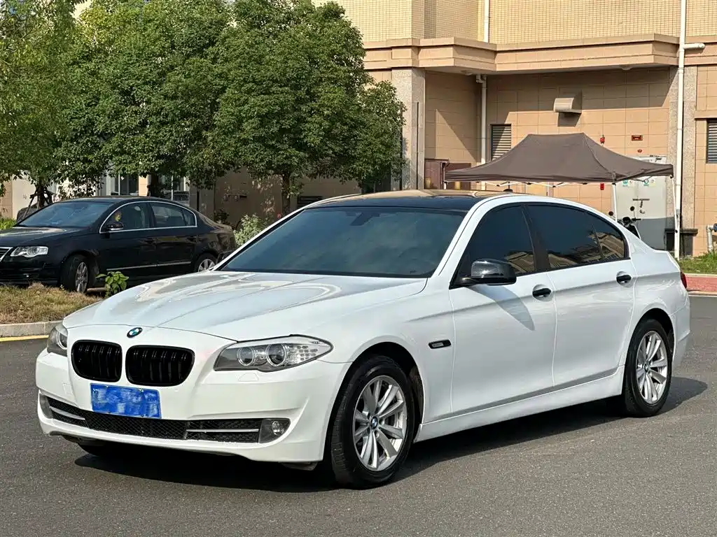 BMW 5 Series 2013 — фото 1