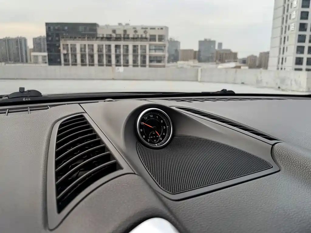 Porsche Cayenne 2014 — фото 13