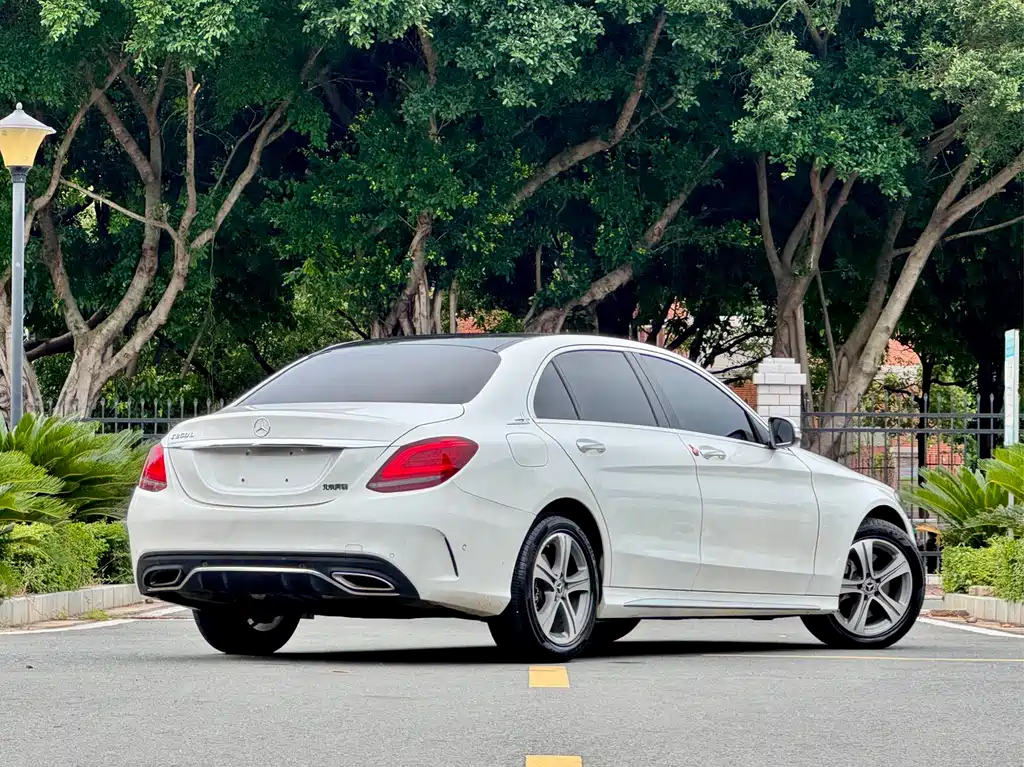 Mercedes-Benz C-Class 2019 — фото 7