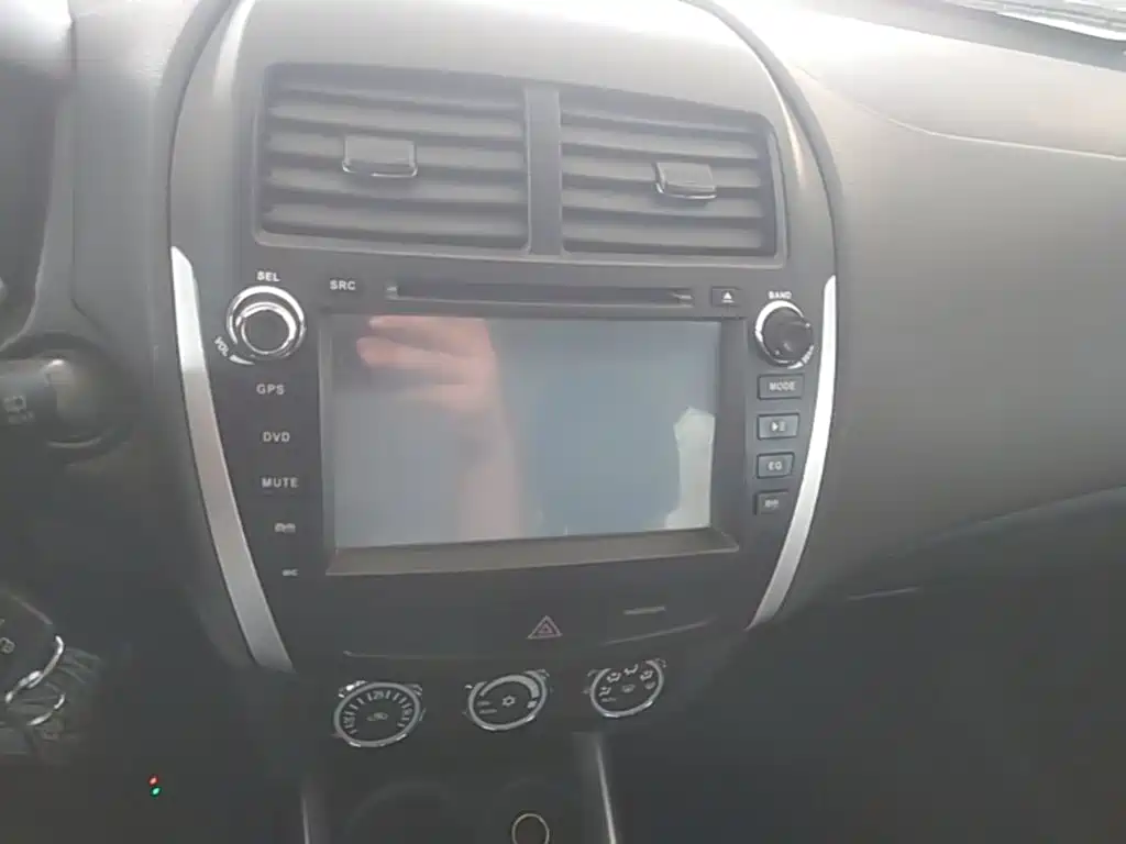 Mitsubishi ASX 2015 — фото 13