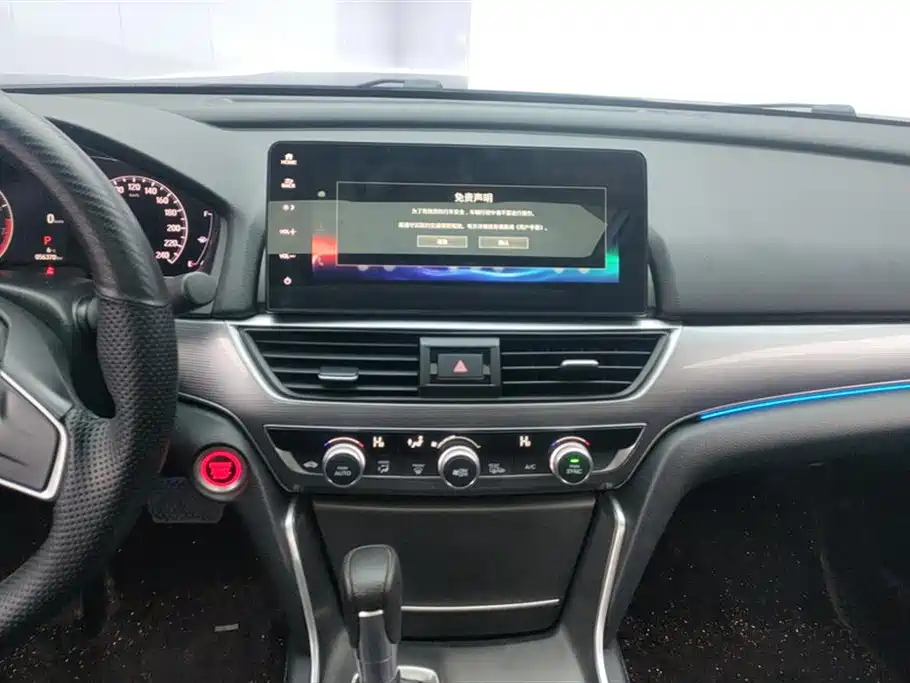 Honda Accord 2022 — фото 13