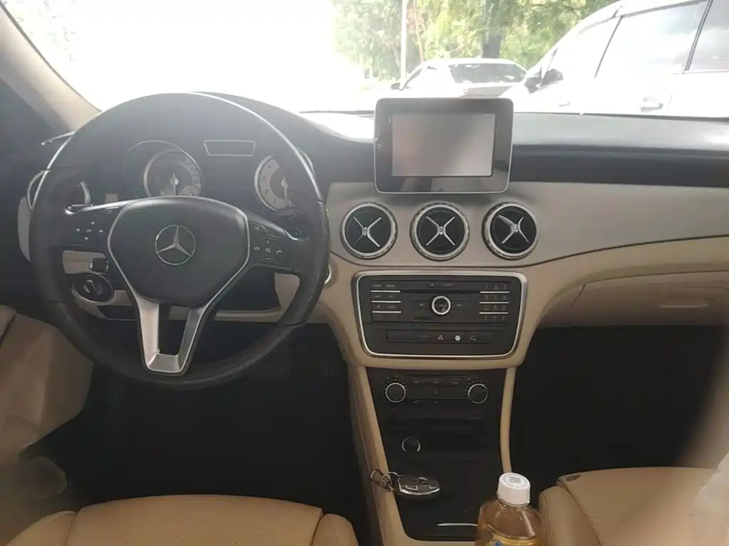 Mercedes-Benz GLA 2016