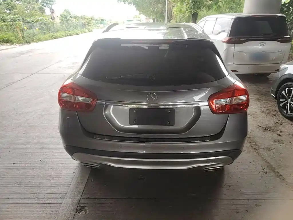 Mercedes-Benz GLA 2016
