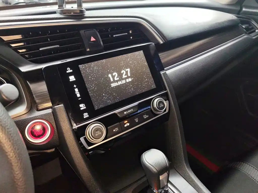 Honda Civic 2020 — фото 13