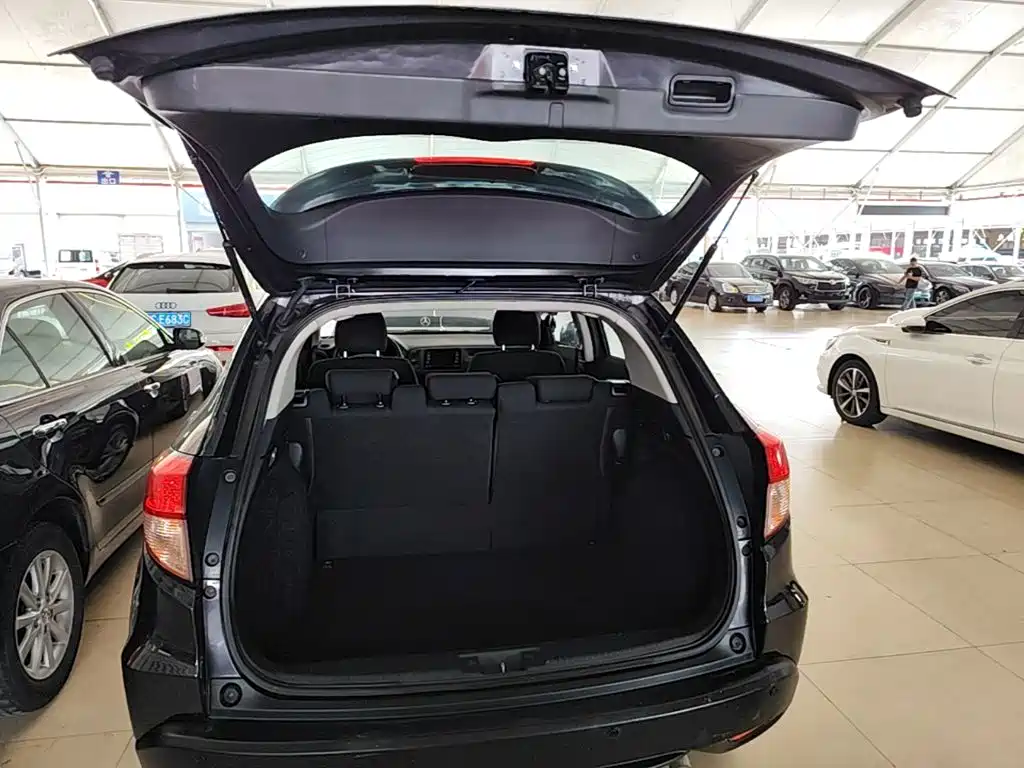Honda Vezel 2017 — фото 19