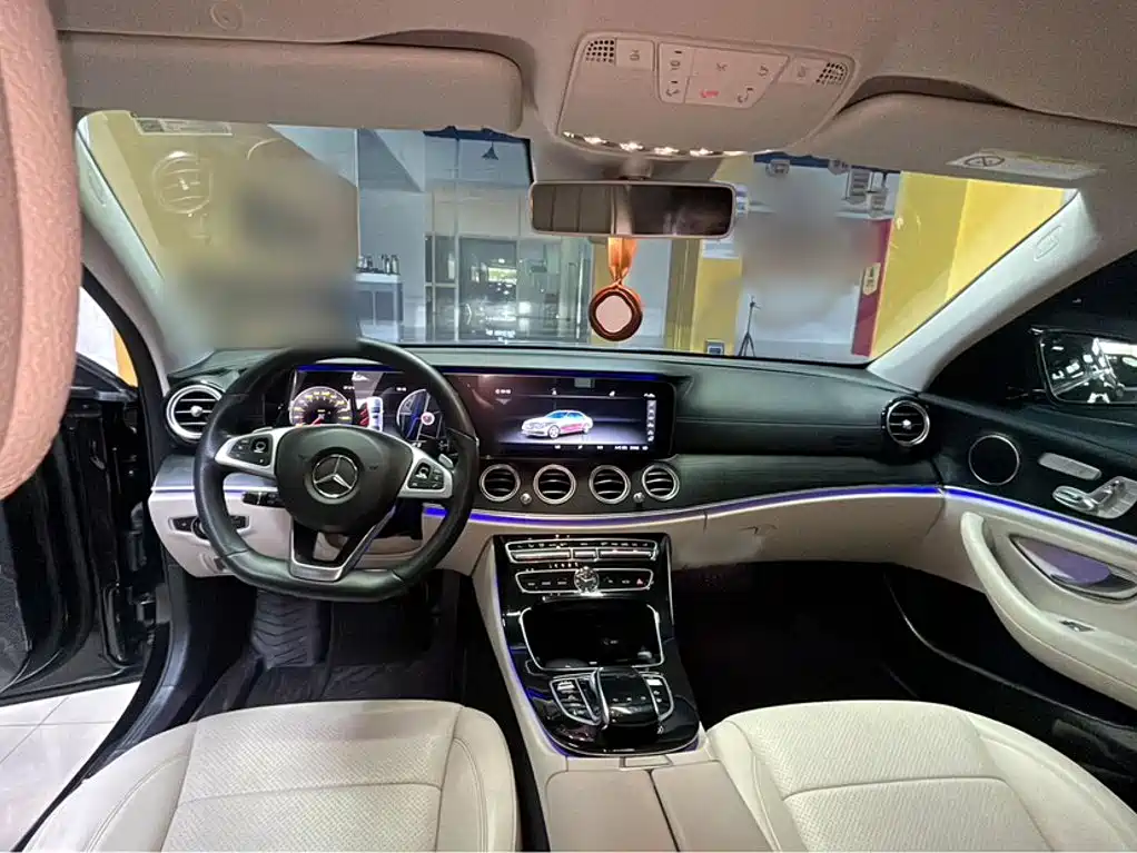 Mercedes-Benz E-Class 2017 — фото 11