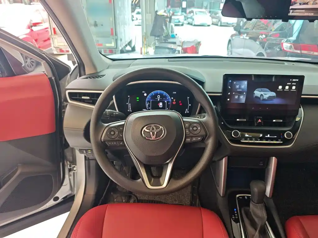 Toyota Frontlander 2023