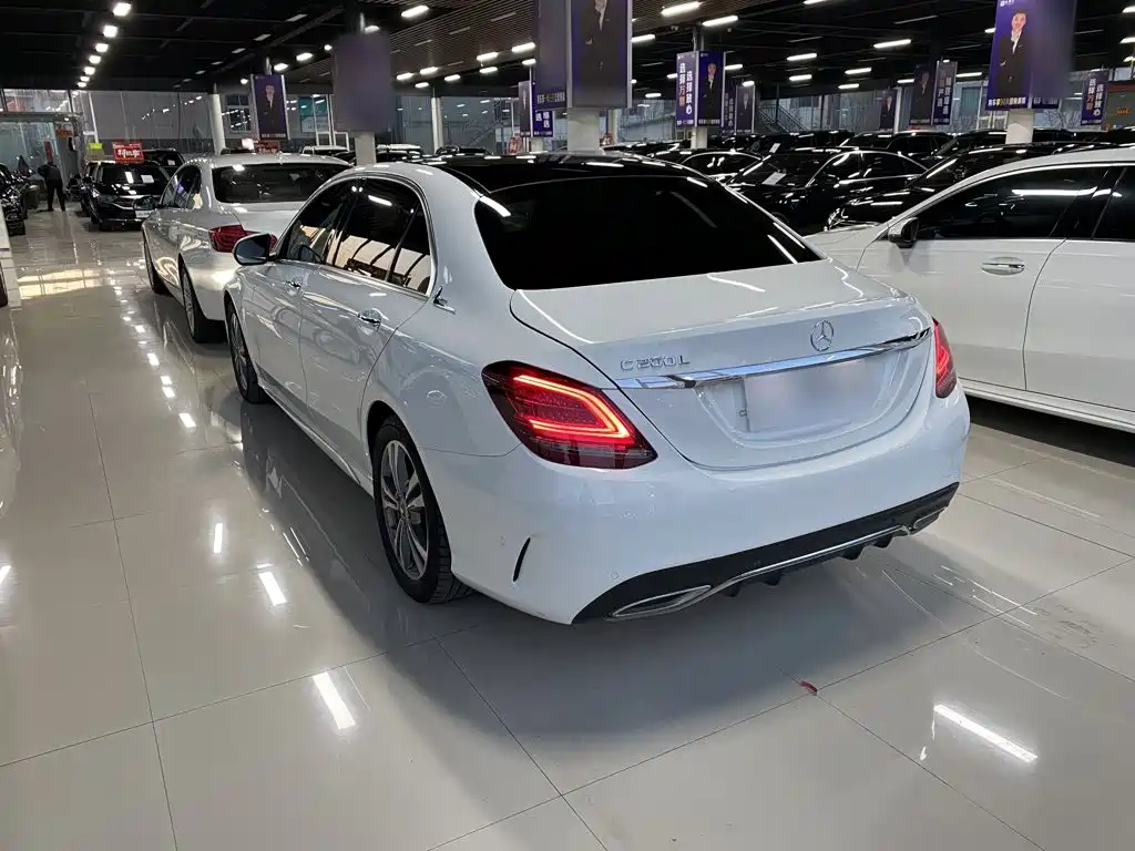 Mercedes-Benz C-Class 2021 — фото 10