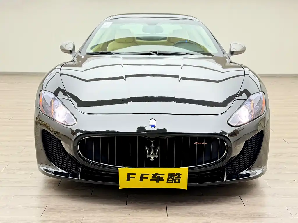 Maserati GranTurismo 2009 — фото 2