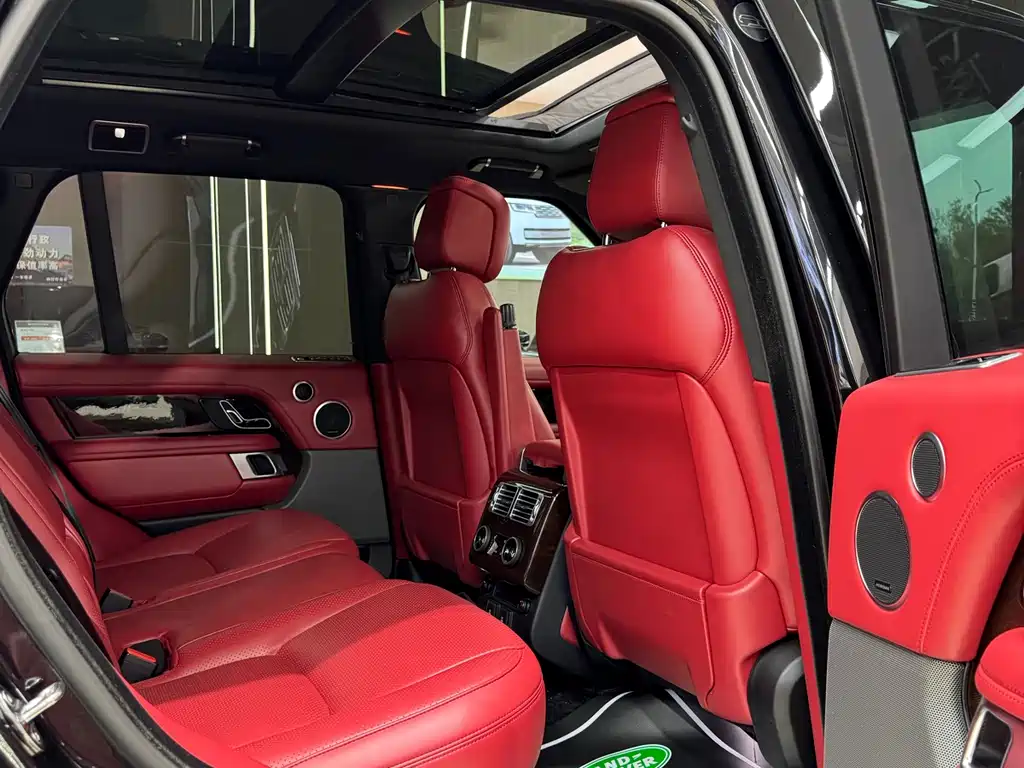 Land Rover Range Rover 2022 — фото 13