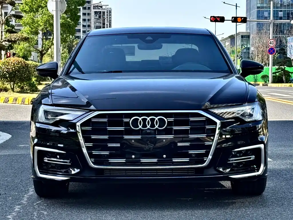 Audi A6L 2025 — фото 2
