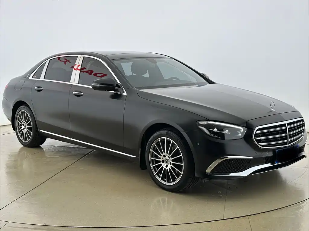 Mercedes-Benz E-Class 2023 — фото 3