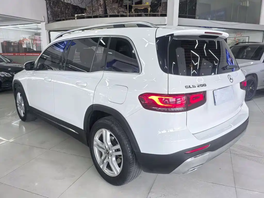 Mercedes-Benz GLB 2022 — фото 11