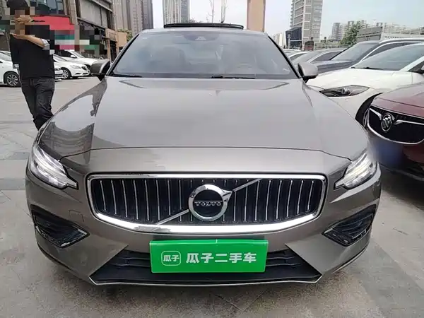 Volvo S60 2019