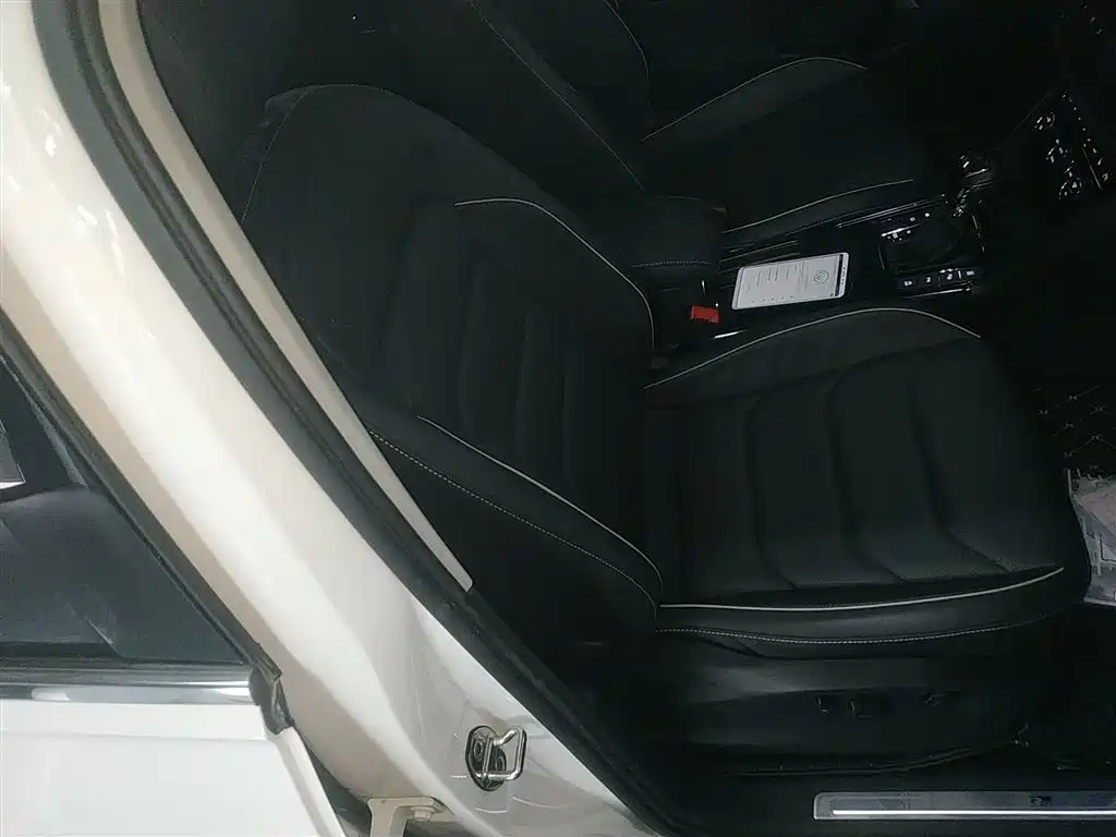 Volkswagen Tiguan L 2019 — фото 25