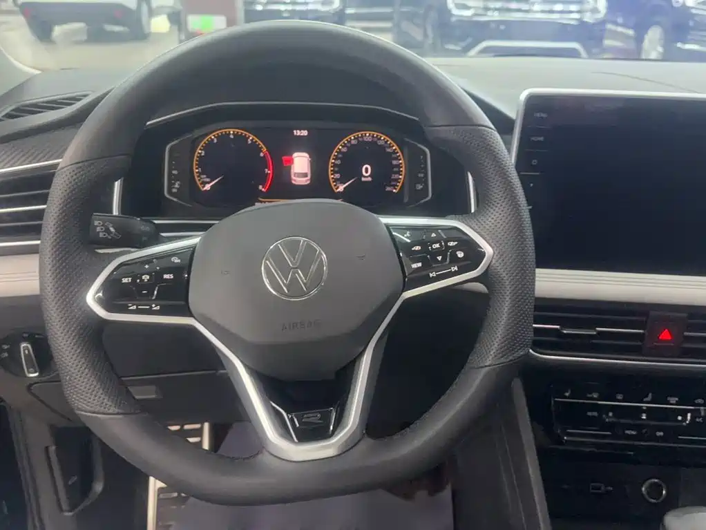 Volkswagen Tiguan L 2021