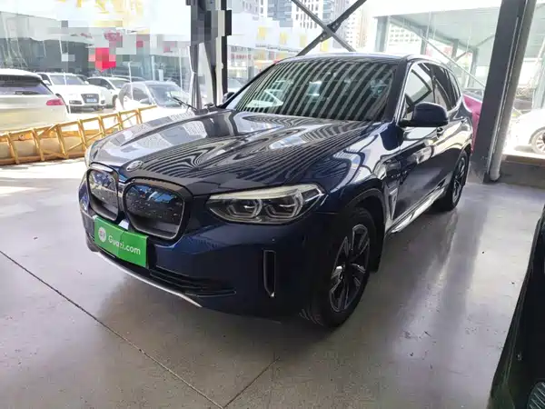 BMW iX3 2021