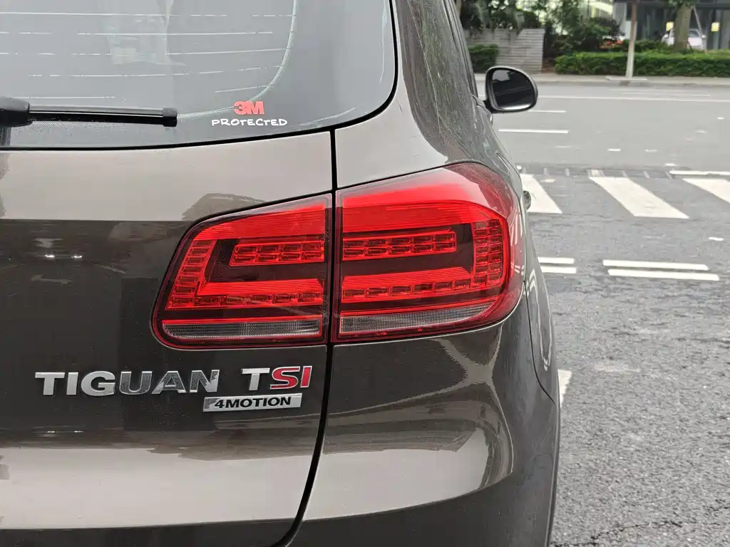 Volkswagen Tiguan 2013 — фото 11