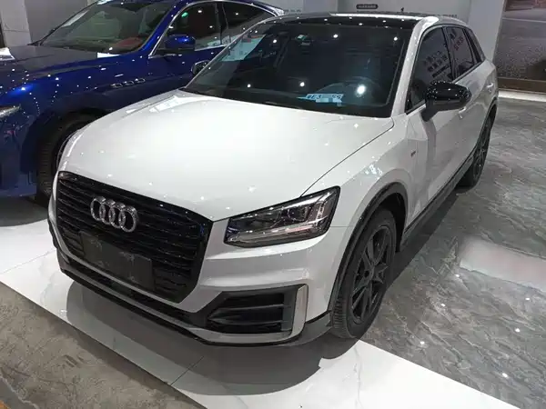 Audi Q2L 2019