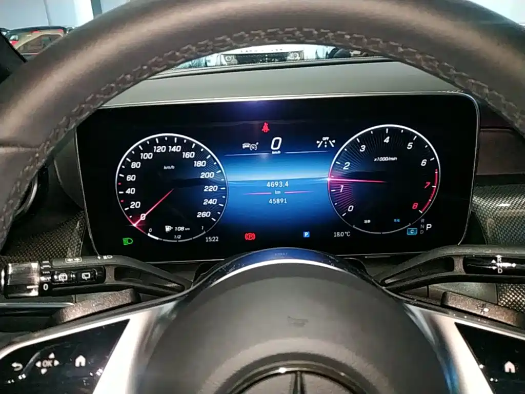 Mercedes-Benz GLC 2023