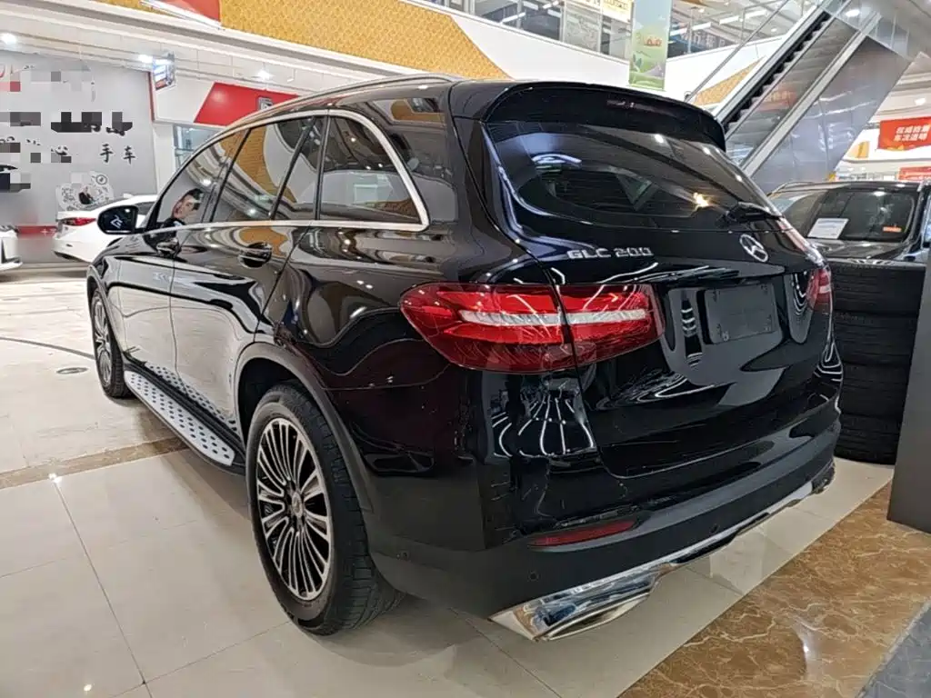 Mercedes-Benz GLC 2018 — фото 23