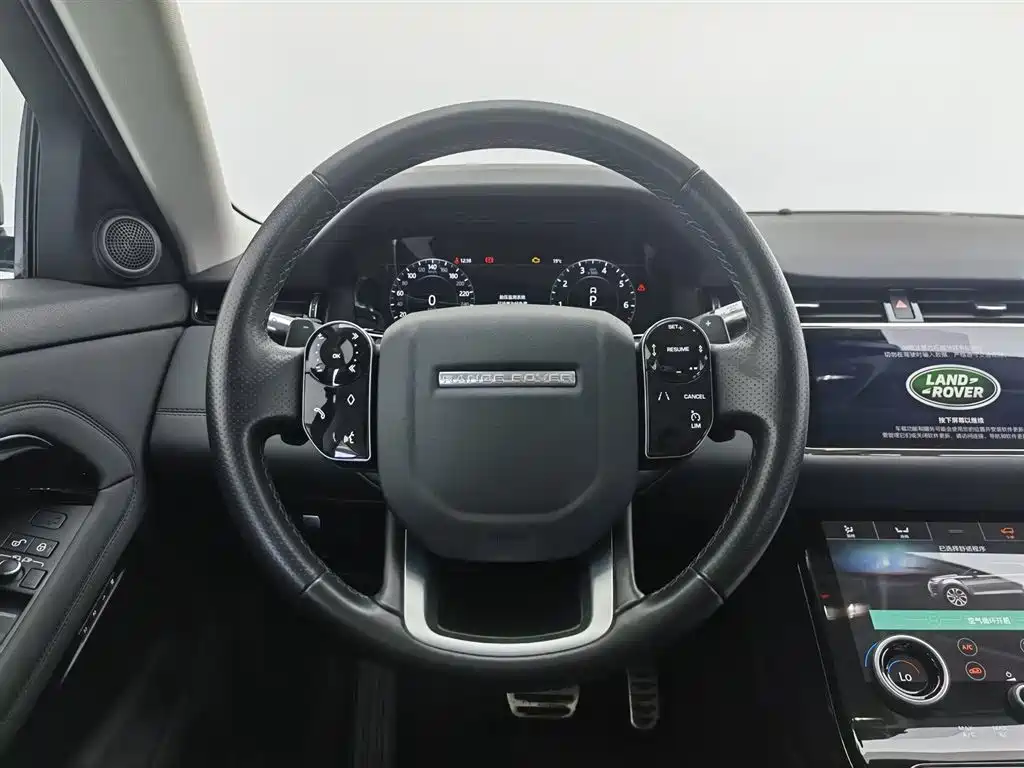 Land Rover Evoque 2020 — фото 11